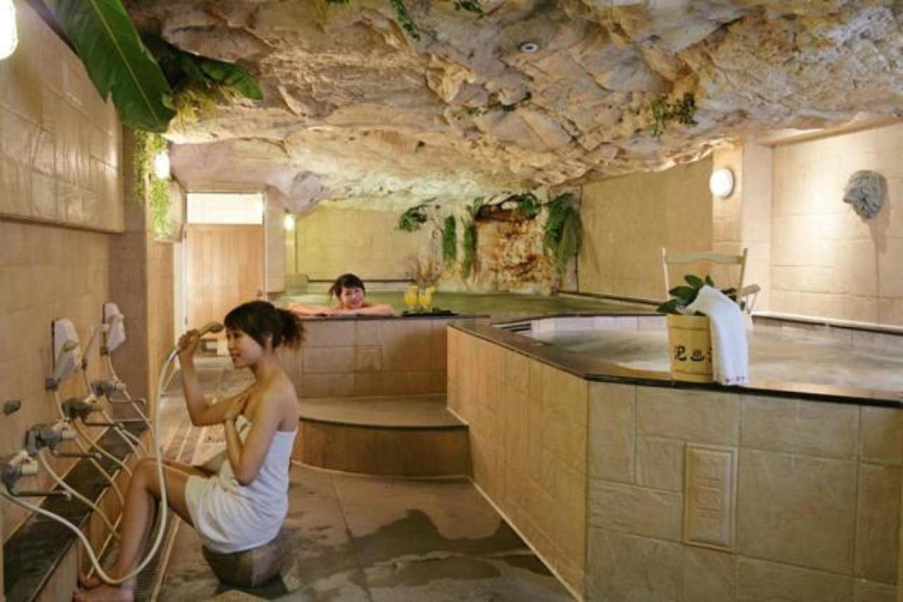 Baron'S Hot Spring Hotel Jiaoxi Zewnętrze zdjęcie