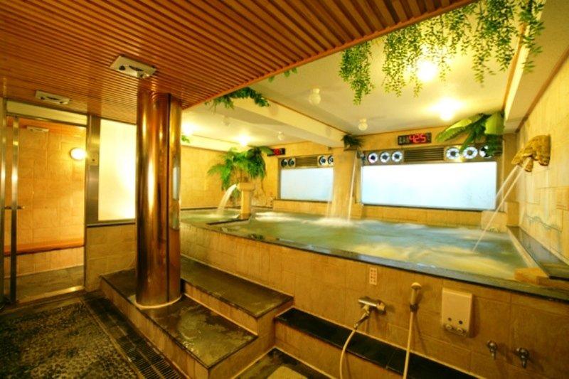 Baron'S Hot Spring Hotel Jiaoxi Zewnętrze zdjęcie