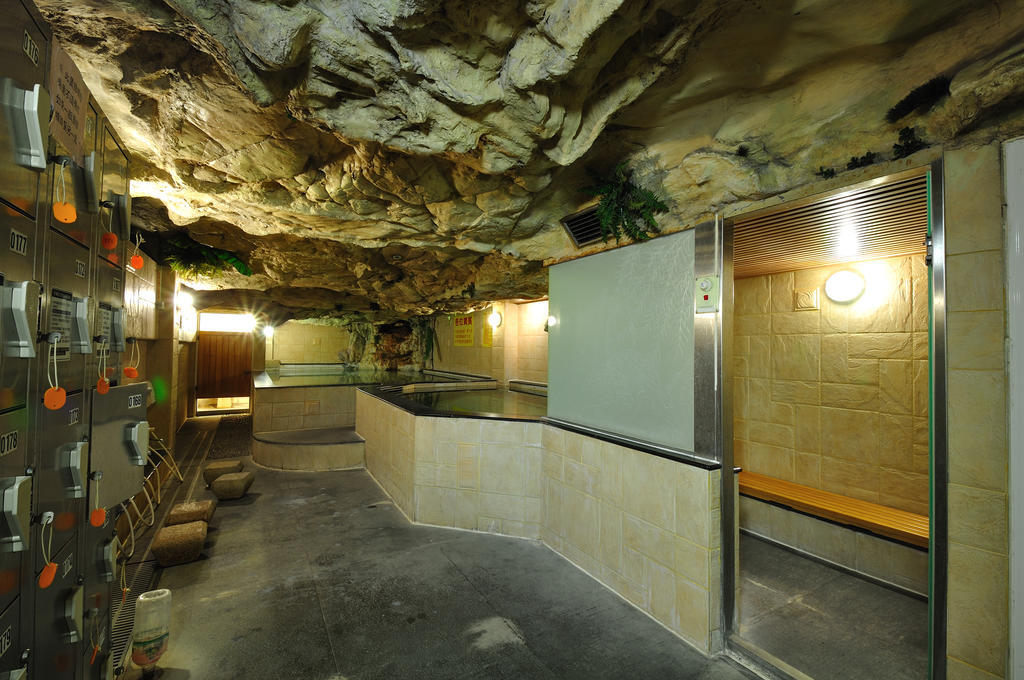 Baron'S Hot Spring Hotel Jiaoxi Zewnętrze zdjęcie